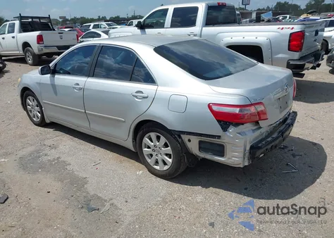 2009 Toyota Camry Xle z USA, uszkodzony, nr VIN 4T1BE46K29U414408